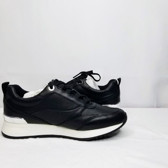 Michael Kors Women's 5.5 Allie Stride Trainer Lace-Up Sneakers Black NWT - Picture 2 of 7